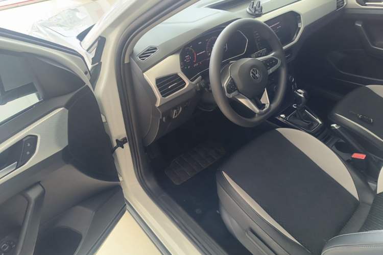 Used Volkswagen Tacqua 2023 200TSI DSG Joy-Connect Edition Driver Seat
