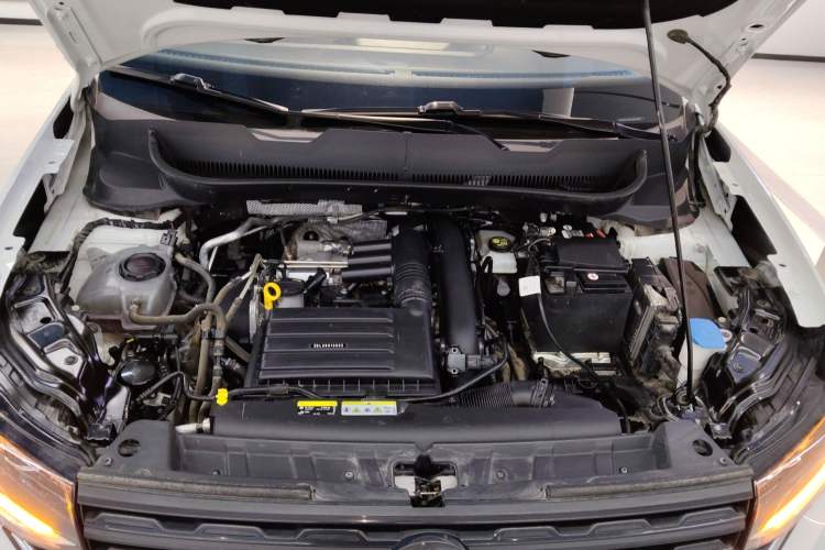 Used Volkswagen Tacqua 2023 200TSI DSG Joy-Connect Edition Engine Bay