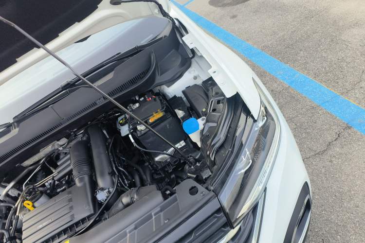 Used Volkswagen Tacqua 2023 200TSI DSG Joy-Connect Edition Engine Bay Left