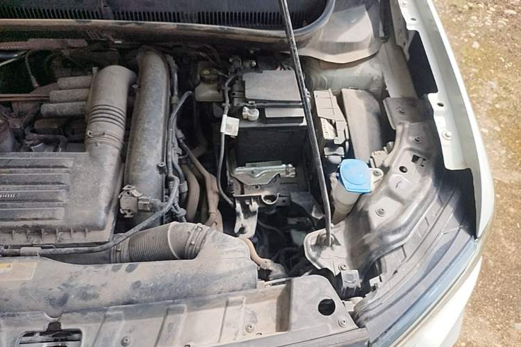 Used Volkswagen Tacqua 2023 200TSI DSG Joy-Connect Edition Engine Bay Left