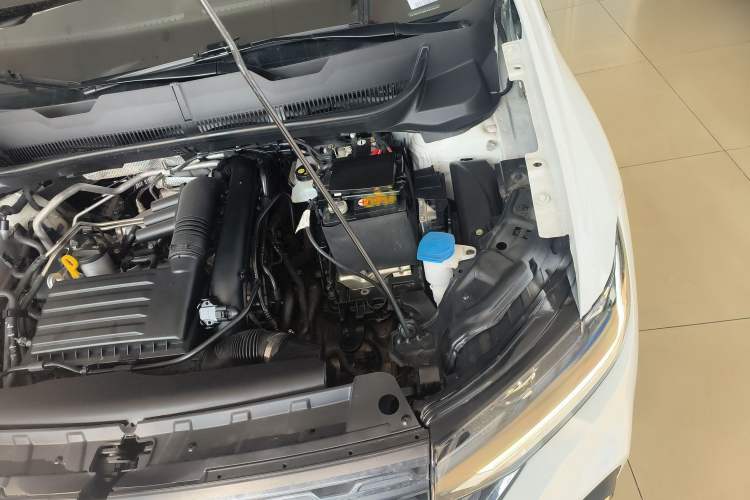 Used Volkswagen Tacqua 2023 200TSI DSG Joy-Connect Edition Engine Bay Left