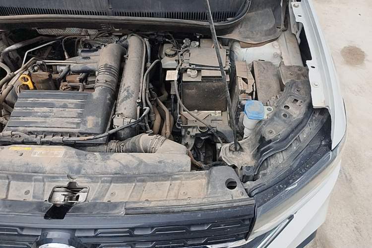 Used Volkswagen Tacqua 2023 200TSI DSG Joy-Connect Edition Engine Bay Left