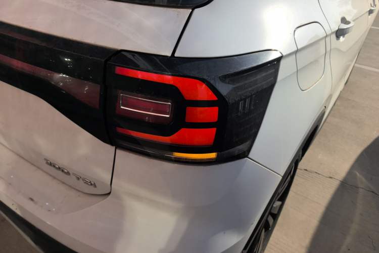 Used Volkswagen Tacqua 2023 200TSI DSG Joy-Connect Edition Exterior 2