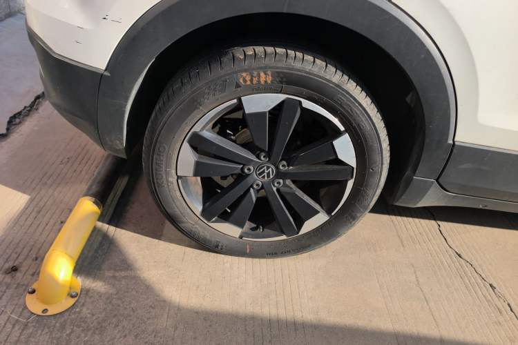 Used Volkswagen Tacqua 2023 200TSI DSG Joy-Connect Edition Exterior 4