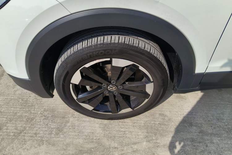 Used Volkswagen Tacqua 2023 200TSI DSG Joy-Connect Edition Exterior 4
