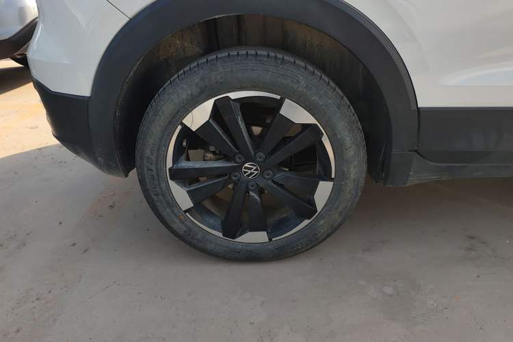 Used Volkswagen Tacqua 2023 200TSI DSG Joy-Connect Edition Exterior 5
