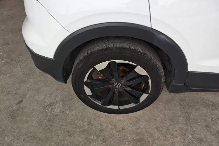 Used Volkswagen Tacqua 2023 200TSI DSG Joy-Connect Edition Exterior 5