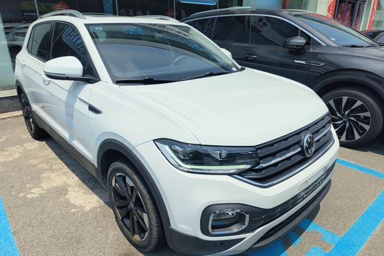 Used Volkswagen Tacqua 2023 200TSI DSG Joy-Connect Edition Front Right 45 Deg