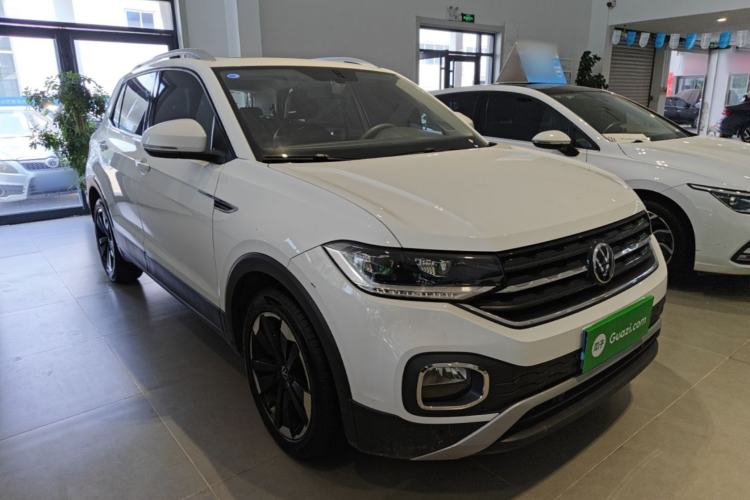 Used Volkswagen Tacqua 2023 200TSI DSG Joy-Connect Edition Front Right 45 Deg