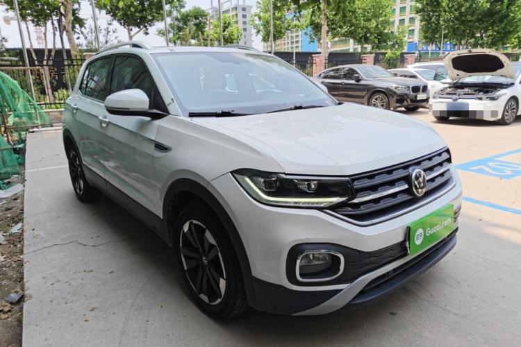 Used Volkswagen Tacqua 2023 200TSI DSG Joy-Connect Edition Front Right 45 Deg
