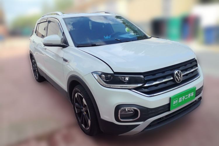 Used Volkswagen Tacqua 2023 200TSI DSG Joy-Connect Edition Front Right 45 Deg
