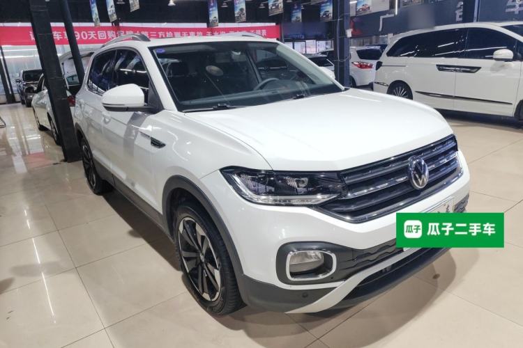 Used Volkswagen Tacqua 2023 200TSI DSG Joy-Connect Edition Front Right 45 Deg