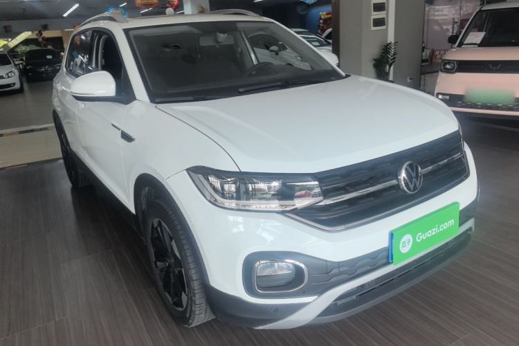 Used Volkswagen Tacqua 2023 200TSI DSG Joy-Connect Edition Front Right 45 Deg