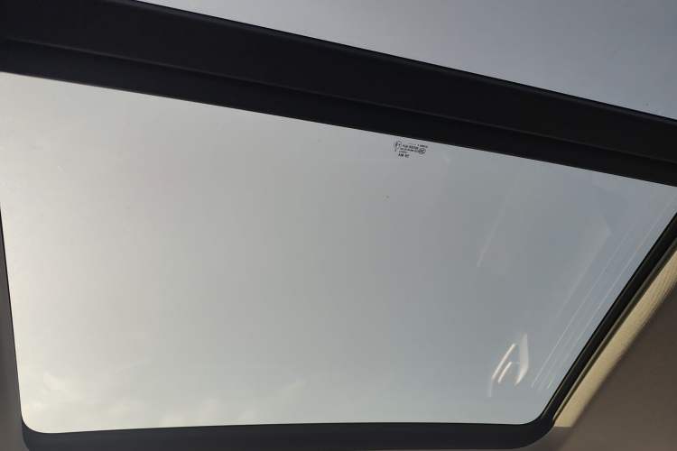 Used Volkswagen Tacqua 2023 200TSI DSG Joy-Connect Edition Headliner
