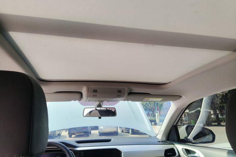 Used Volkswagen Tacqua 2023 200TSI DSG Joy-Connect Edition Headliner