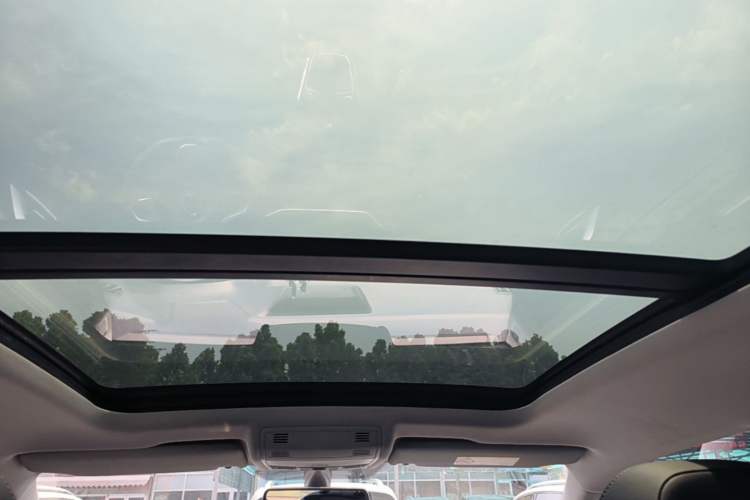 Used Volkswagen Tacqua 2023 200TSI DSG Joy-Connect Edition Headliner