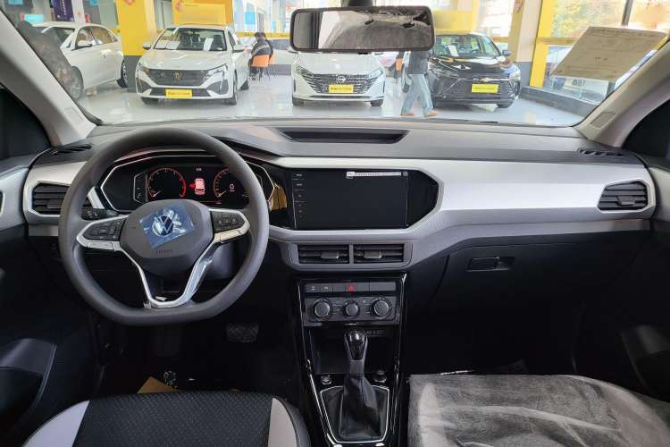 Used Volkswagen Tacqua 2023 200TSI DSG Joy-Connect Edition Interior 1