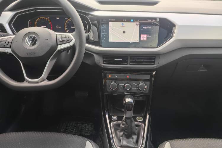 Used Volkswagen Tacqua 2023 200TSI DSG Joy-Connect Edition Interior 2