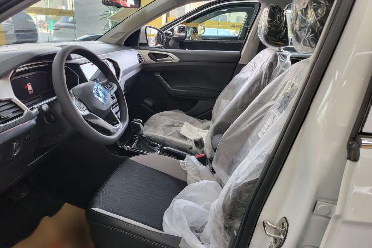 Used Volkswagen Tacqua 2023 200TSI DSG Joy-Connect Edition Interior 2