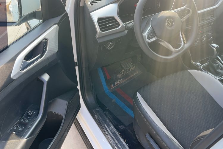 Used Volkswagen Tacqua 2023 200TSI DSG Joy-Connect Edition Interior 2
