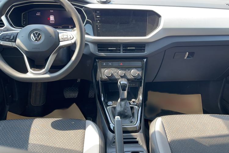 Used Volkswagen Tacqua 2023 200TSI DSG Joy-Connect Edition Interior 3