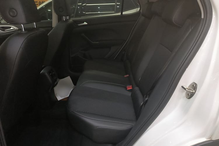 Used Volkswagen Tacqua 2023 200TSI DSG Joy-Connect Edition Interior 4