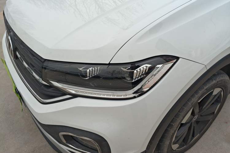 Used Volkswagen Tacqua 2023 200TSI DSG Joy-Connect Edition Left Front Headlight
