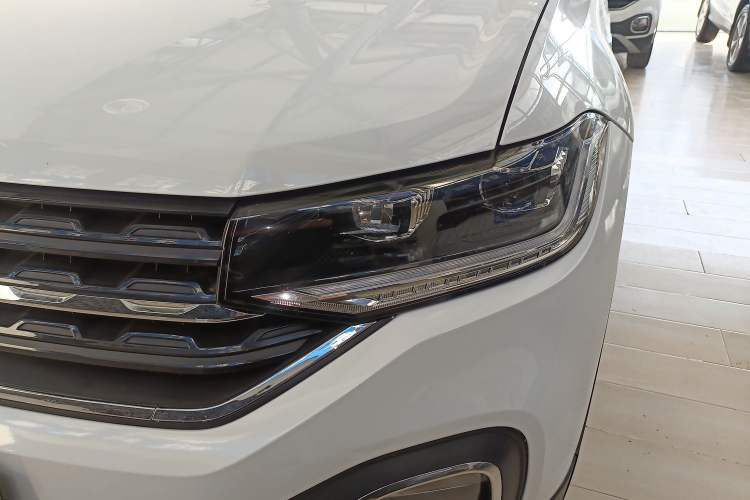 Used Volkswagen Tacqua 2023 200TSI DSG Joy-Connect Edition Left Front Headlight