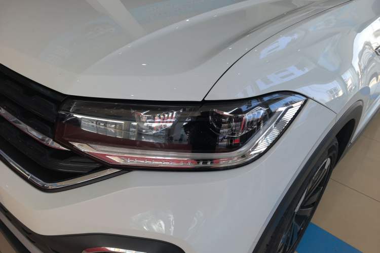 Used Volkswagen Tacqua 2023 200TSI DSG Joy-Connect Edition Left Front Headlight