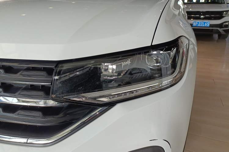 Used Volkswagen Tacqua 2023 200TSI DSG Joy-Connect Edition Left Front Headlight