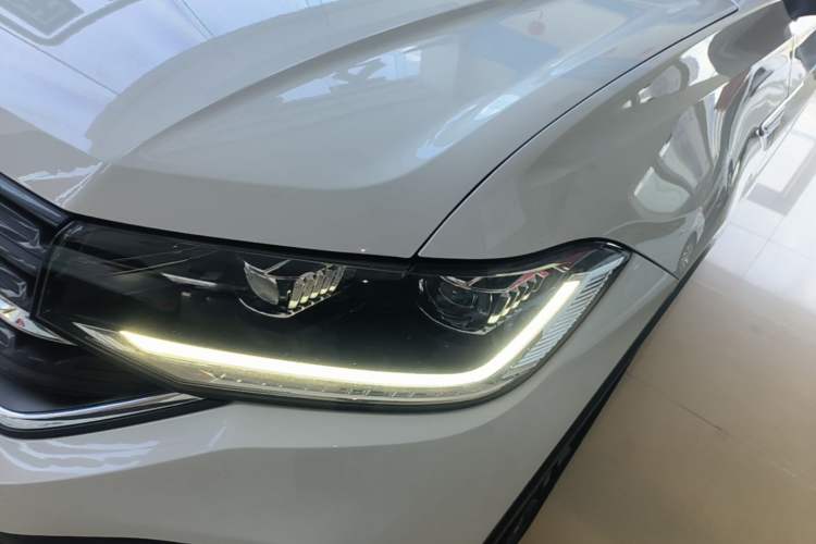 Used Volkswagen Tacqua 2023 200TSI DSG Joy-Connect Edition Left Front Headlight