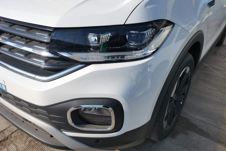 Used Volkswagen Tacqua 2023 200TSI DSG Joy-Connect Edition Left Front Headlight