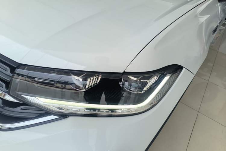 Used Volkswagen Tacqua 2023 200TSI DSG Joy-Connect Edition Left Front Headlight