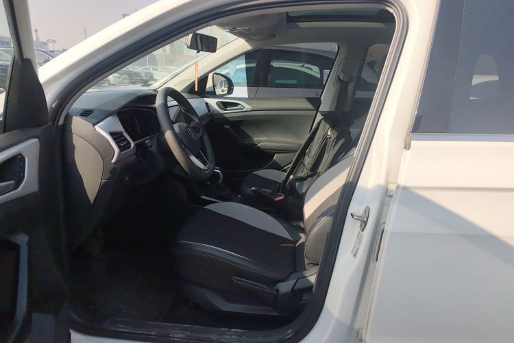 Used Volkswagen Tacqua 2023 200TSI DSG Joy-Connect Edition Left Front Seat