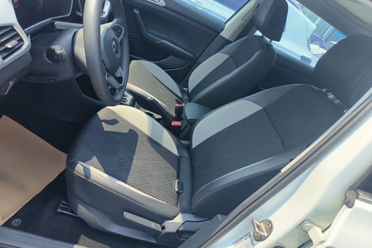 Used Volkswagen Tacqua 2023 200TSI DSG Joy-Connect Edition Left Front Seat