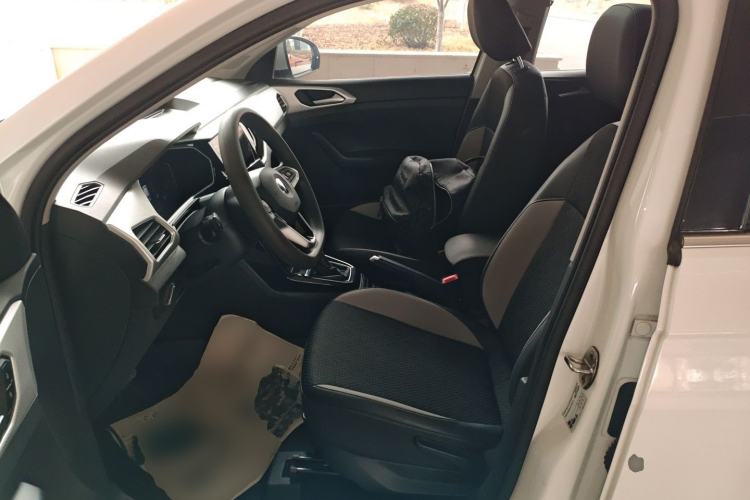 Used Volkswagen Tacqua 2023 200TSI DSG Joy-Connect Edition Left Front Seat