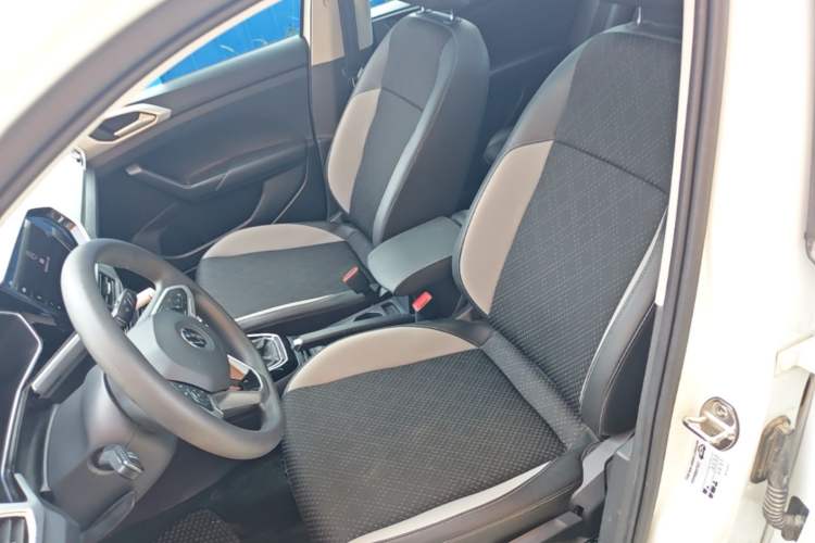 Used Volkswagen Tacqua 2023 200TSI DSG Joy-Connect Edition Left Front Seat