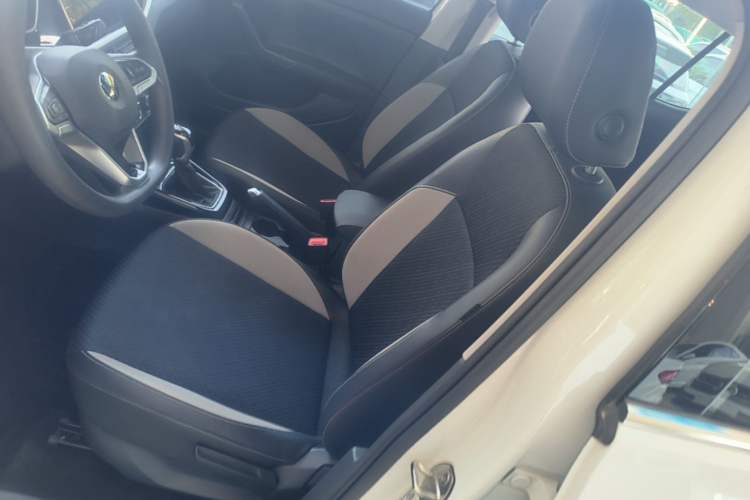 Used Volkswagen Tacqua 2023 200TSI DSG Joy-Connect Edition Left Front Seat