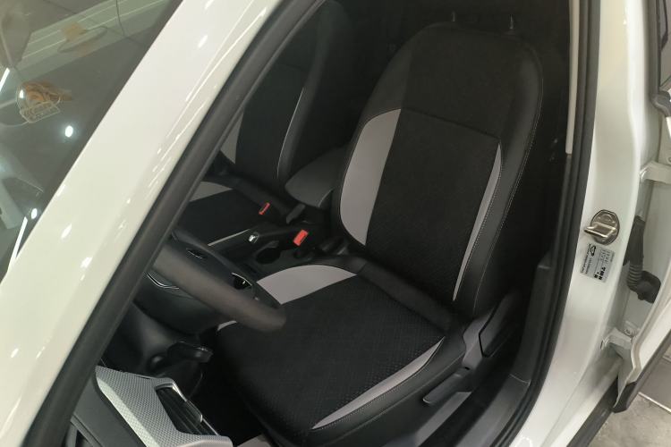 Used Volkswagen Tacqua 2023 200TSI DSG Joy-Connect Edition Left Front Seat