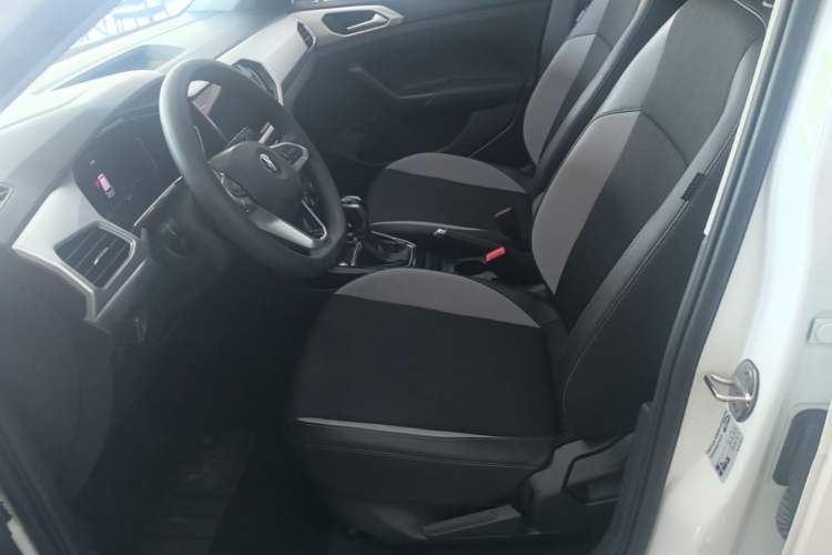 Used Volkswagen Tacqua 2023 200TSI DSG Joy-Connect Edition Left Front Seat