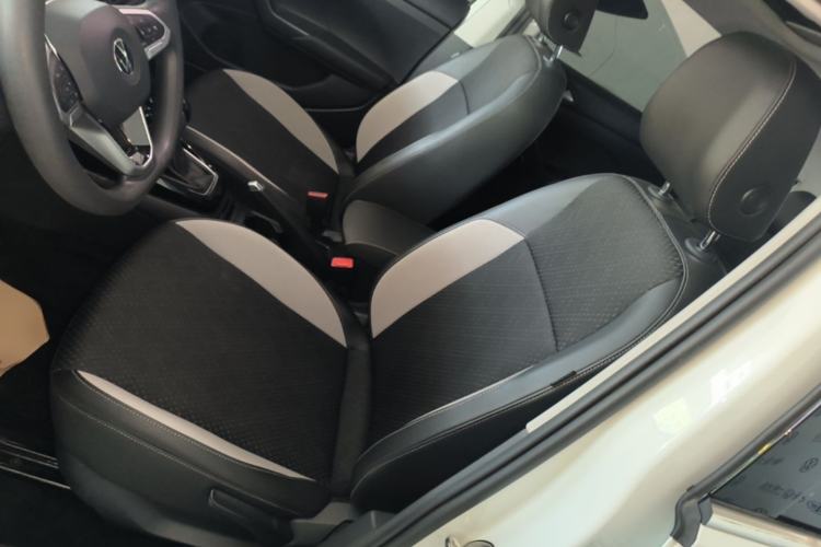 Used Volkswagen Tacqua 2023 200TSI DSG Joy-Connect Edition Left Front Seat
