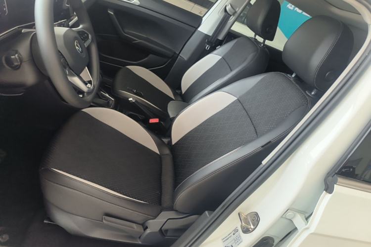 Used Volkswagen Tacqua 2023 200TSI DSG Joy-Connect Edition Left Front Seat