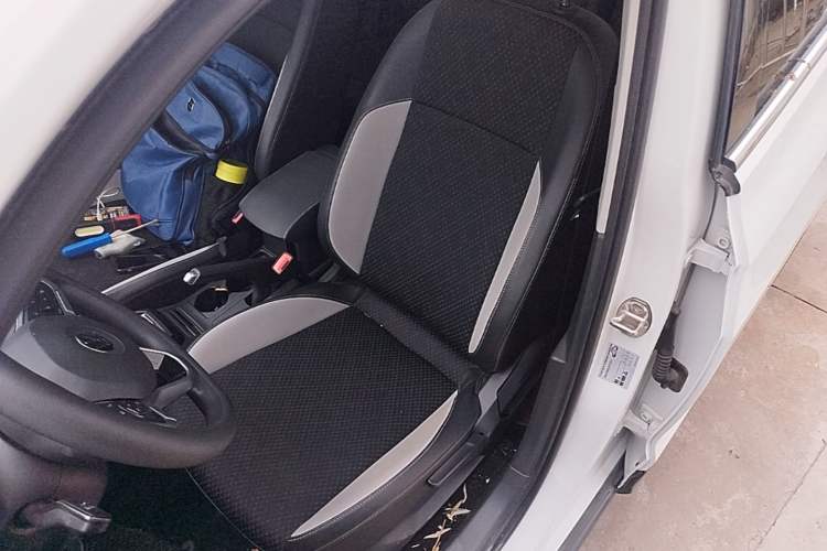 Used Volkswagen Tacqua 2023 200TSI DSG Joy-Connect Edition Left Front Seat