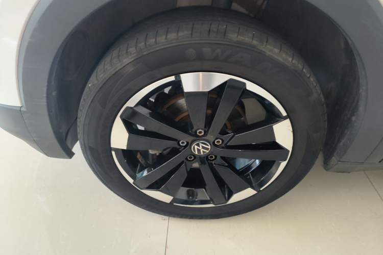 Used Volkswagen Tacqua 2023 200TSI DSG Joy-Connect Edition Left Front Wheel Hub