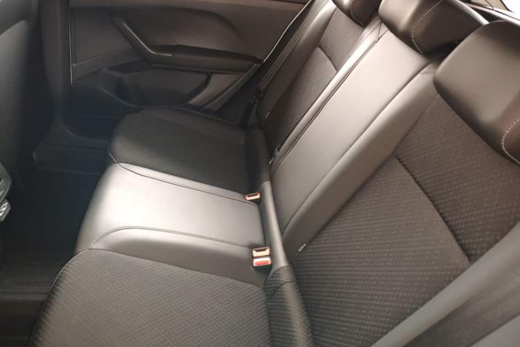 Used Volkswagen Tacqua 2023 200TSI DSG Joy-Connect Edition Left Rear Seat