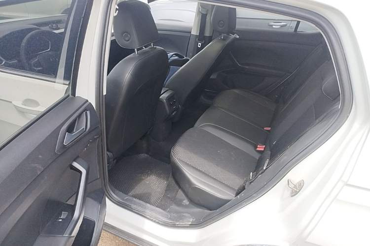Used Volkswagen Tacqua 2023 200TSI DSG Joy-Connect Edition Left Rear Seat