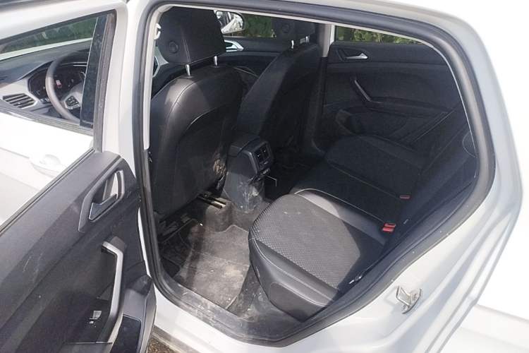 Used Volkswagen Tacqua 2023 200TSI DSG Joy-Connect Edition Left Rear Seat