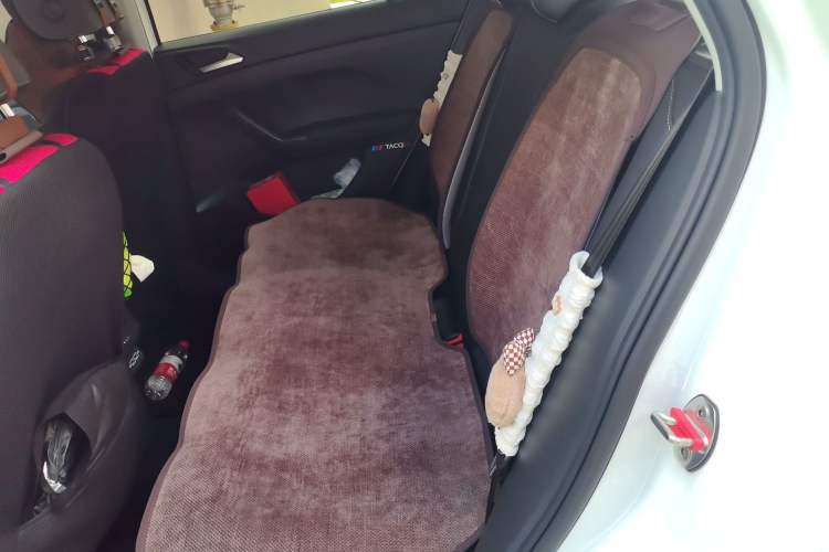 Used Volkswagen Tacqua 2023 200TSI DSG Joy-Connect Edition Left Rear Seat