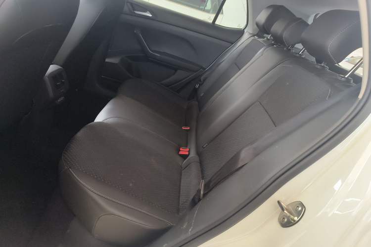 Used Volkswagen Tacqua 2023 200TSI DSG Joy-Connect Edition Left Rear Seat