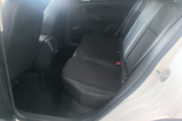 Used Volkswagen Tacqua 2023 200TSI DSG Joy-Connect Edition Left Rear Seat
